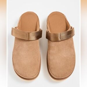 UGG Goldenstar Clog Womens Slip On - Chestnut